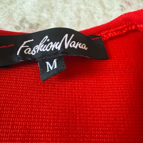 Red Ruched Bandage Dress - Picture 5 of 7